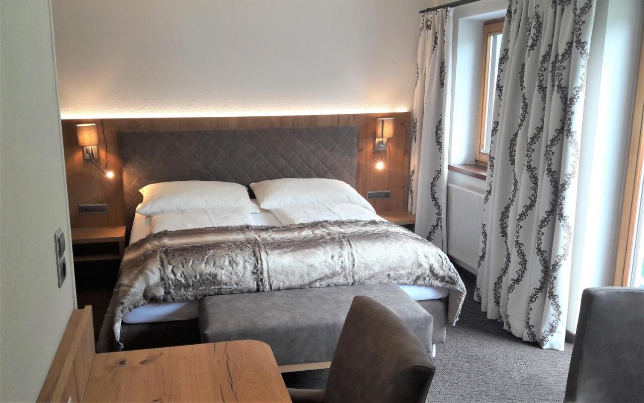 Hotel Garni Viktoria Sankt Anton am Arlberg Ngoại thất bức ảnh