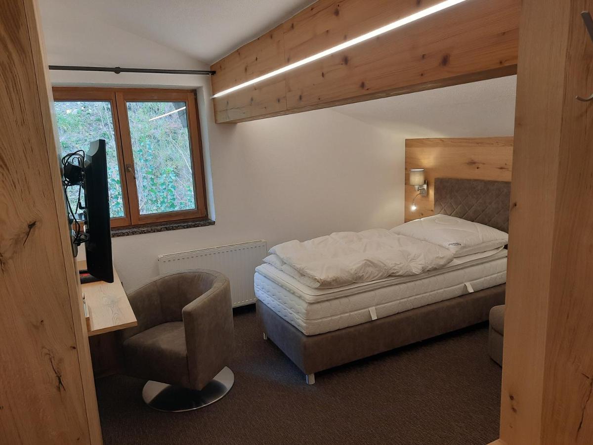 Hotel Garni Viktoria Sankt Anton am Arlberg Ngoại thất bức ảnh