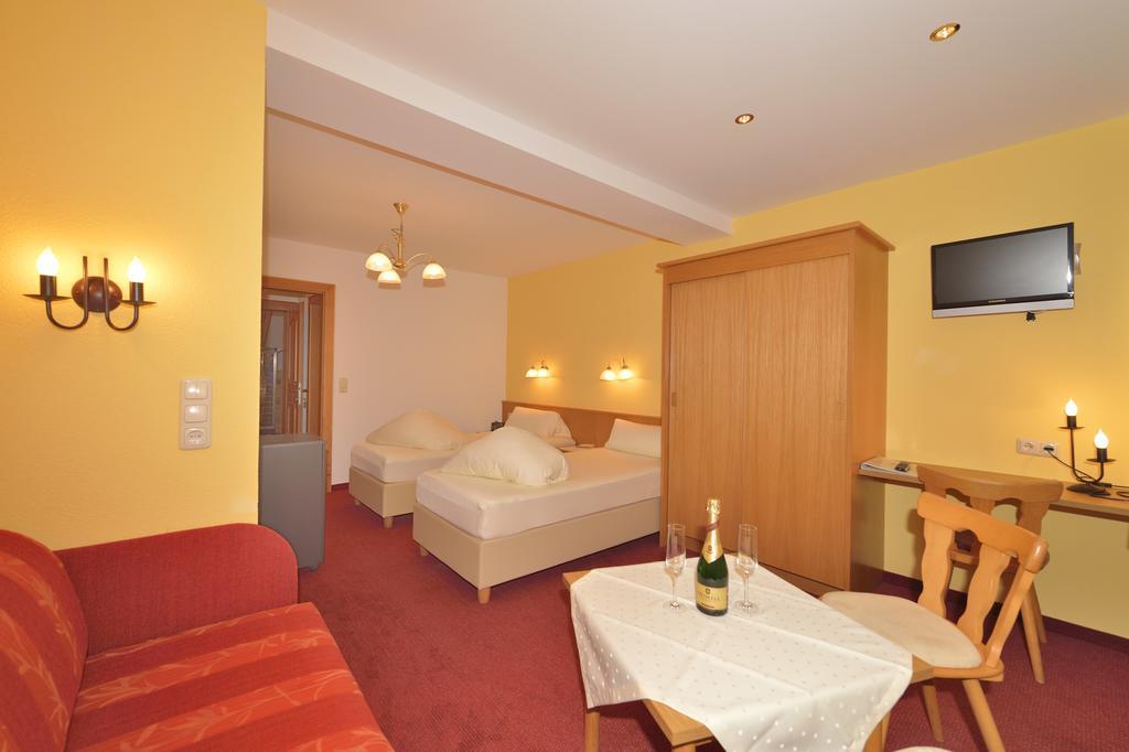 Hotel Garni Viktoria Sankt Anton am Arlberg Ngoại thất bức ảnh