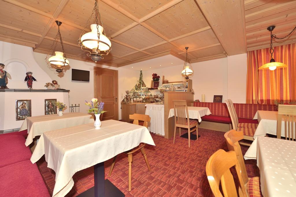 Hotel Garni Viktoria Sankt Anton am Arlberg Ngoại thất bức ảnh